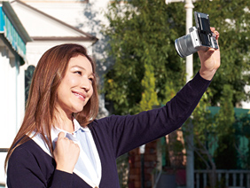 FUJIFILM X-A2 : Pantalla LCD inclinable de 175° para tomar mejores selfies